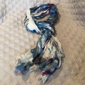 All year-round scarf